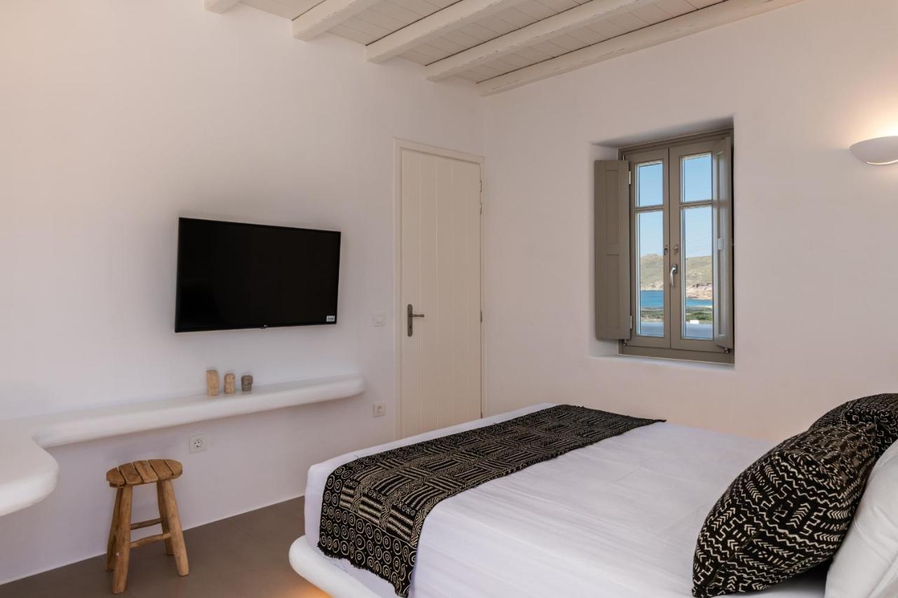 Mykonos Ag Villas In Ftelia Beach Exterior photo