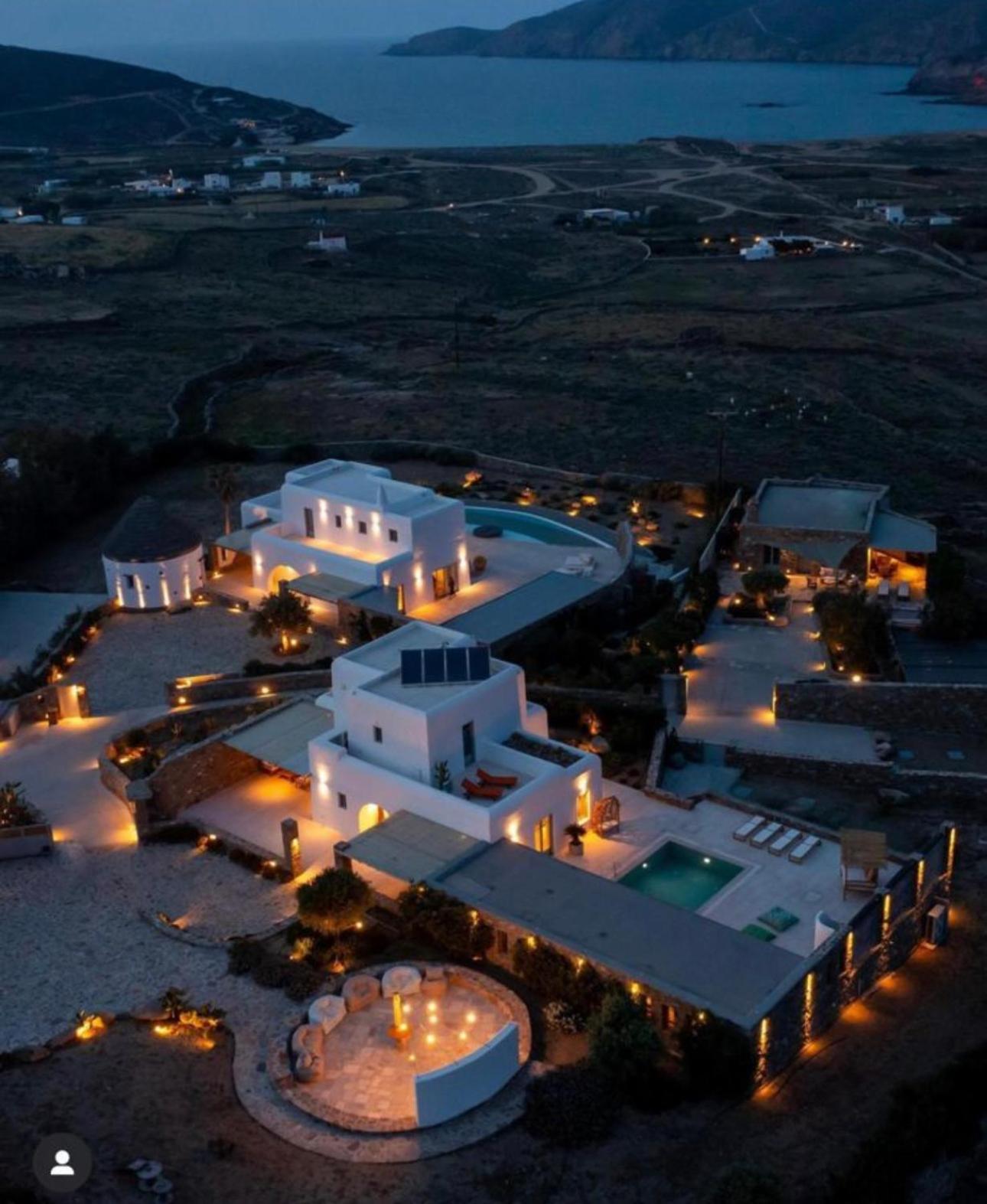 Mykonos Ag Villas In Ftelia Beach Exterior photo